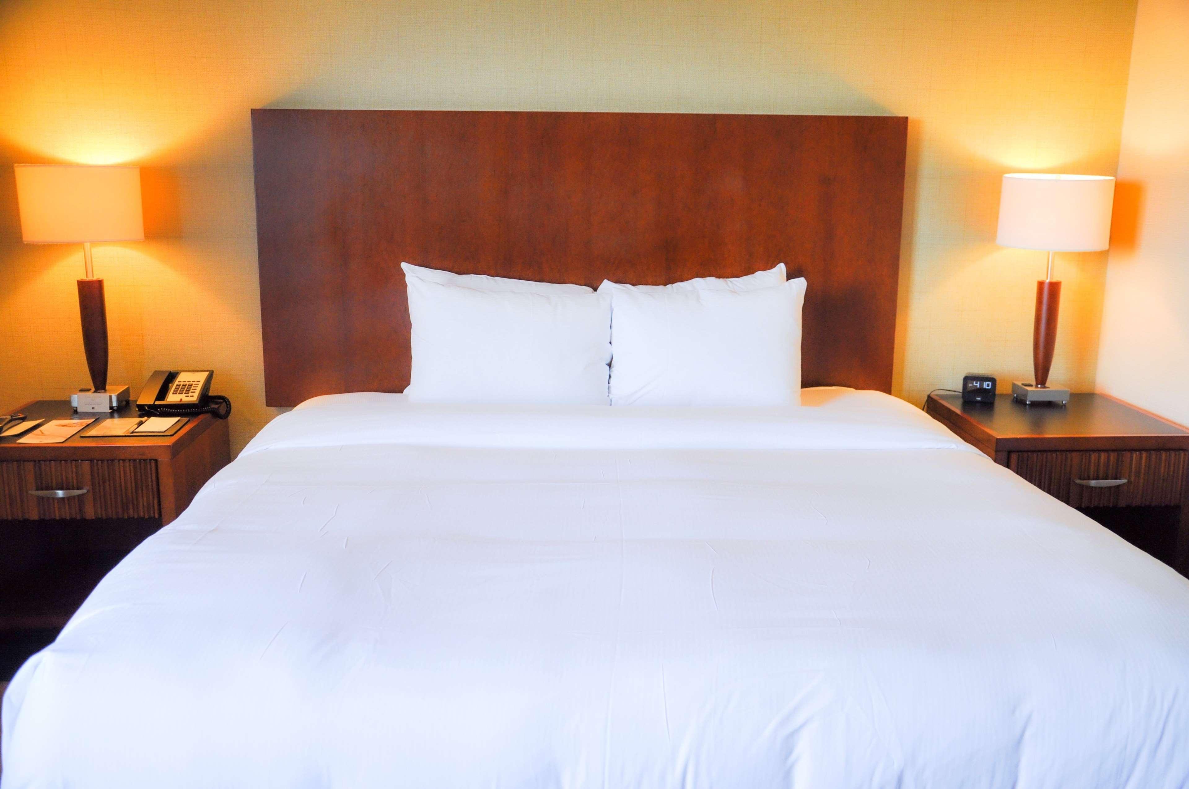 Doubletree Boston North Shore Danvers Exteriör bild