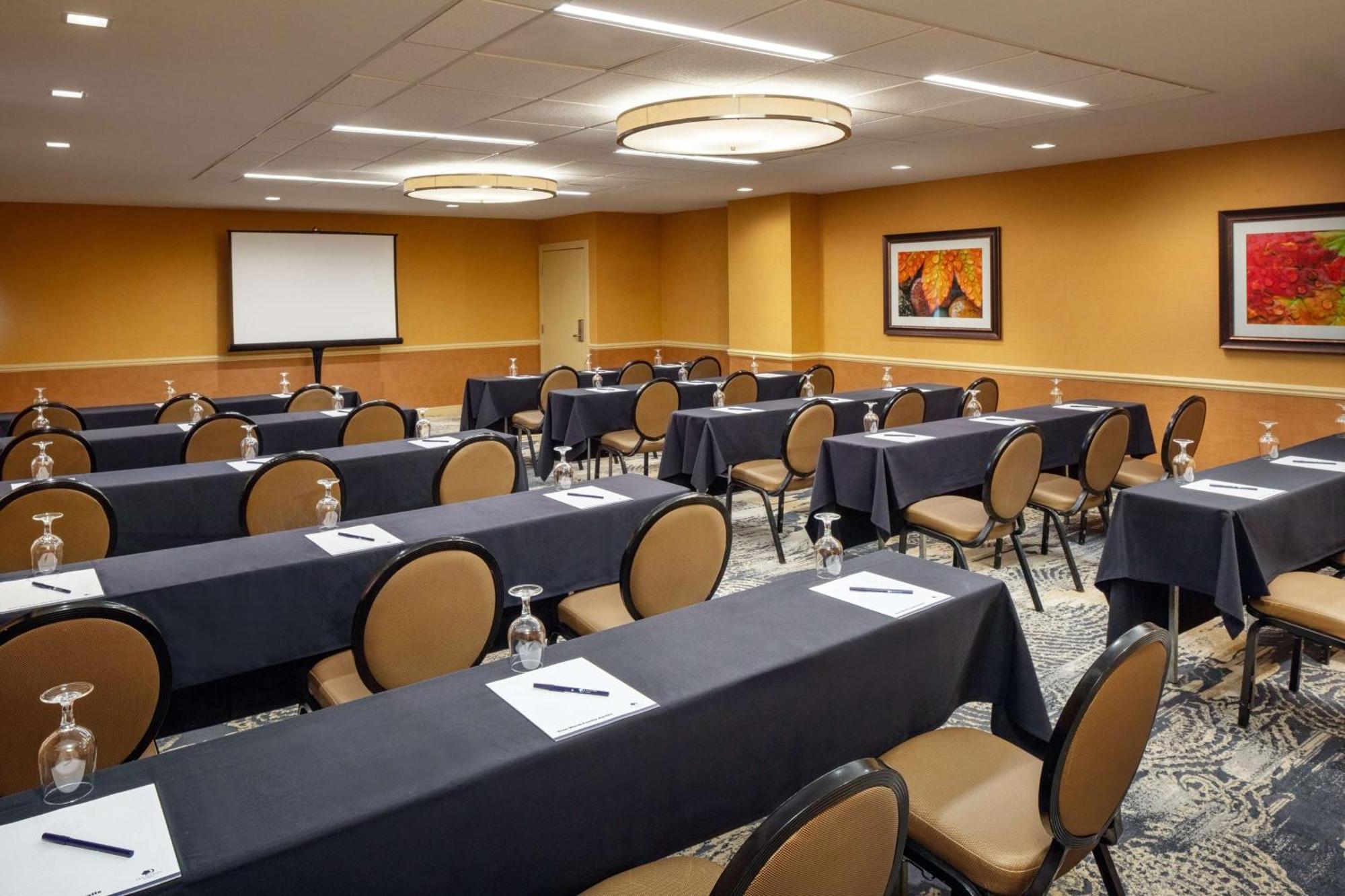 Doubletree Boston North Shore Danvers Exteriör bild